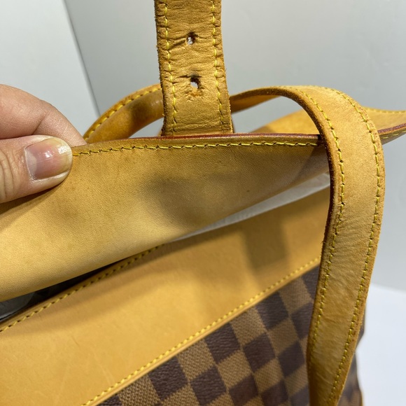 Louis Vuitton Backpack in Damier Ebene, preloved with dust bag. - Picture 15 of 16